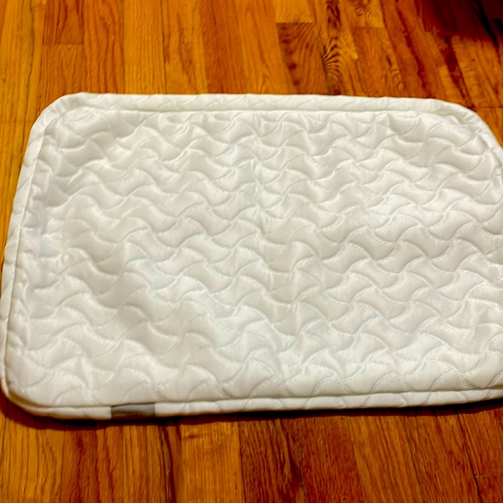 NWOT tempur pedic pillow case (no pillow included - case only)